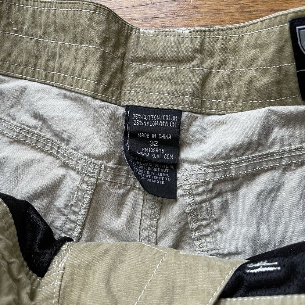 Kuhl Men’s Shorts Size 32 Vintage Patina Dye Tan Beige Hiking Camping Cargo Work - Picture 3 of 12